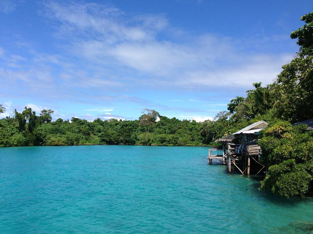 Lusia'S Lagoon Chalets Salelologa Exteriér fotografie
