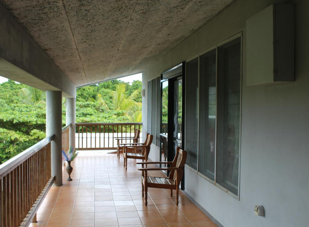 Lusia'S Lagoon Chalets Salelologa Exteriér fotografie