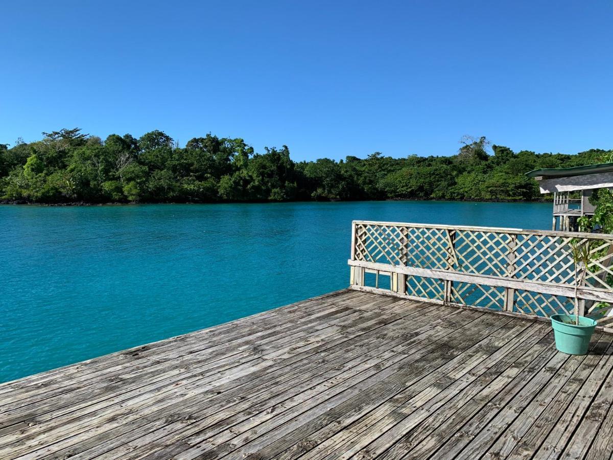 Lusia'S Lagoon Chalets Salelologa Exteriér fotografie